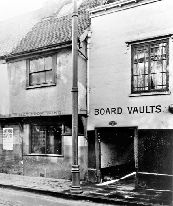 Board Vaults, 16 Spon St