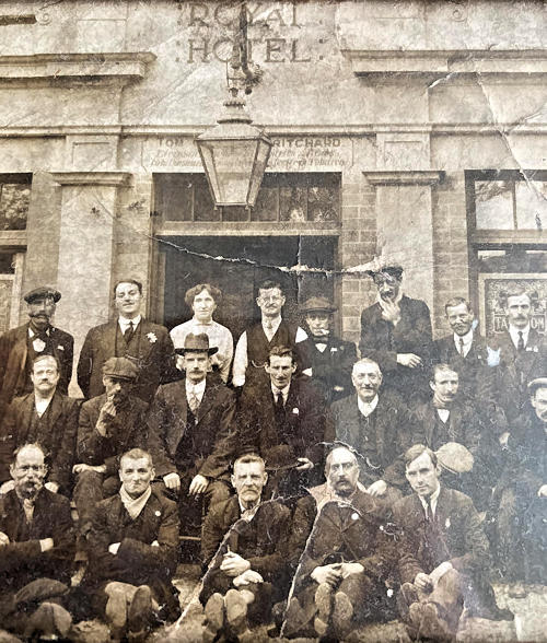 Royal Hotel, Old Church Rd