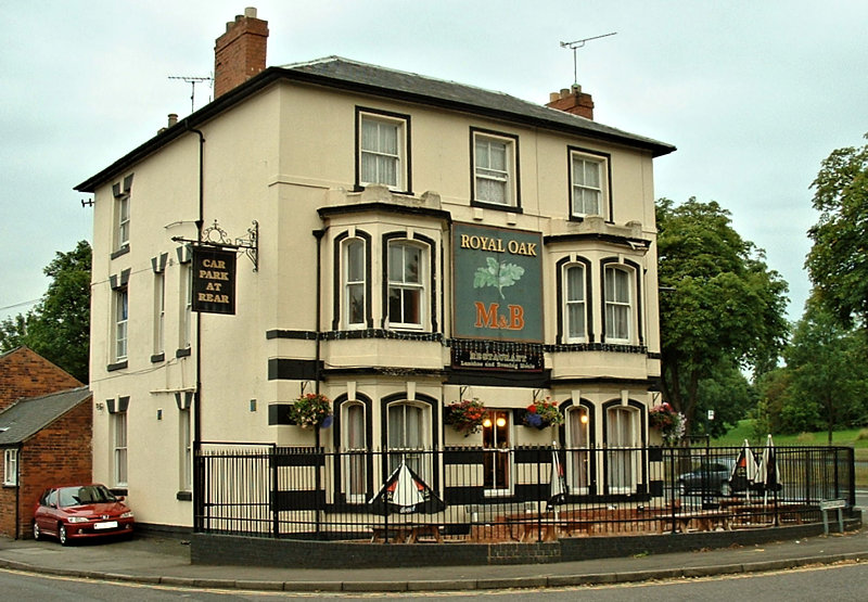 Royal Oak, London Rd