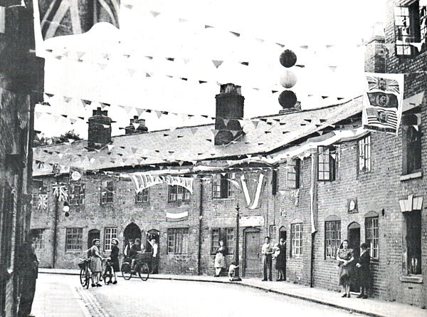 Thomas St VE Day