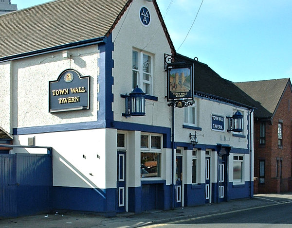 Town Wall Tavern