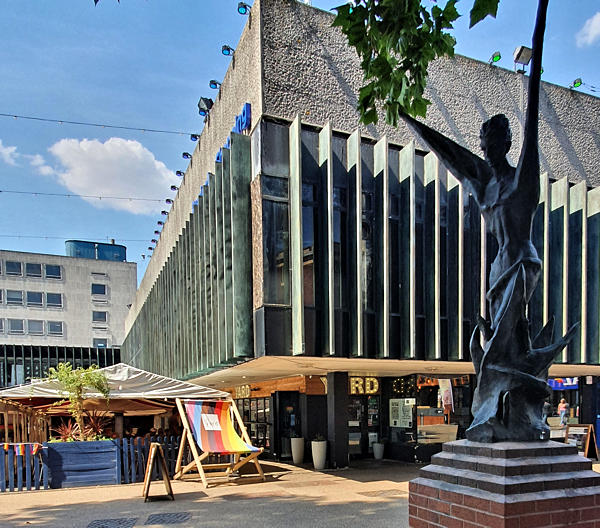 The Yard, Bull Yard